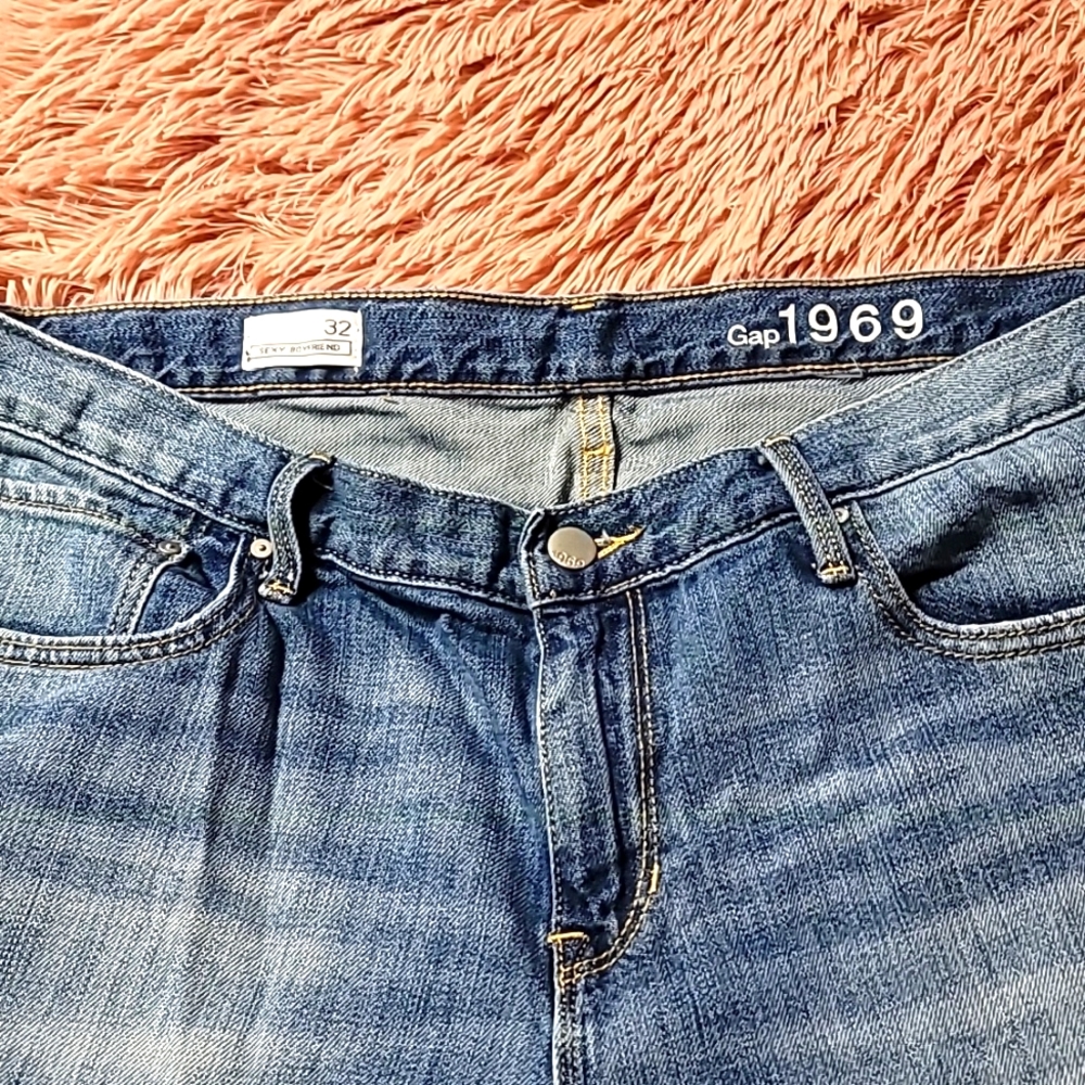 GAP women's jeans.  Sexy boyfriend.   Size 32.